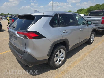 2025 Toyota RAV4 LE - miniatura 4