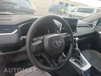 2025 Toyota RAV4 LE - miniatura 11