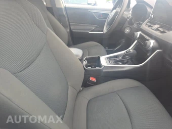 2025 Toyota RAV4 LE - miniatura 8