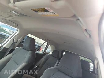 2025 Toyota RAV4 LE - miniatura 18