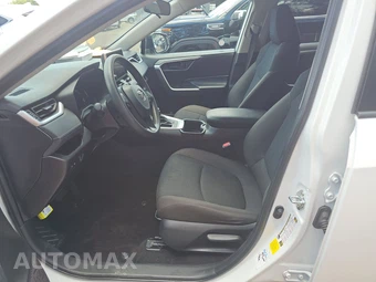 2025 Toyota RAV4 LE - miniatura 7