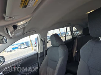 2025 Toyota RAV4 LE – miniatura 18