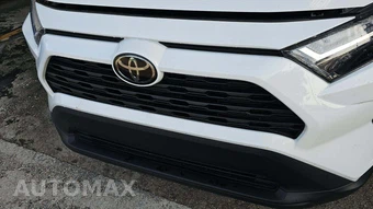2025 Toyota RAV4 LE – miniatura 21