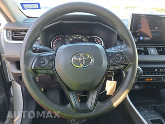 2025 Toyota RAV4 LE – miniatura 10