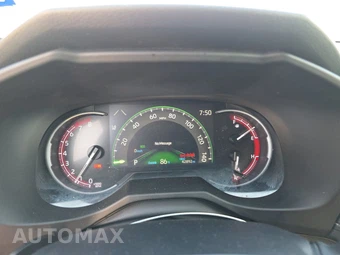 2025 Toyota RAV4 LE – miniatura 12