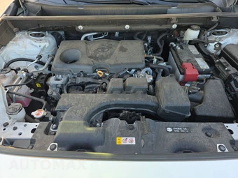 2025 Toyota RAV4 LE – miniatura 15