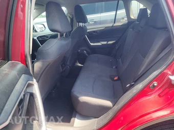 2025 Toyota RAV4 LE - miniatura 13