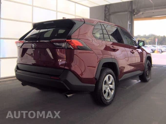 2025 Toyota RAV4 LE - miniatura 4