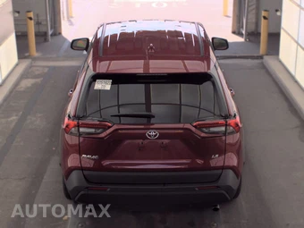 2025 Toyota RAV4 LE - miniatura 5