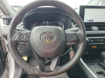 2025 Toyota RAV4 LE - miniatura 10