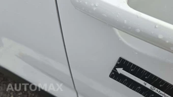 2025 Toyota RAV4 LE - miniatura 23