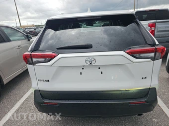 2025 Toyota RAV4 LE - miniatura 5