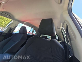 2025 Toyota RAV4 LE - miniatura 11