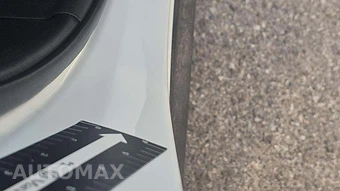 2025 Toyota RAV4 LE - miniatura 24