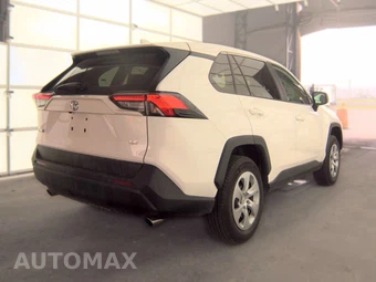 2025 Toyota RAV4 LE - miniatura 4