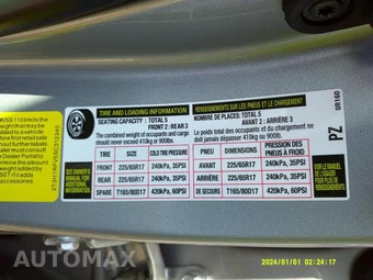2025 Toyota RAV4 LE - miniatura 21