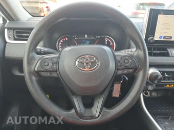2025 Toyota RAV4 LE - miniatura 10
