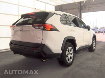 2025 Toyota RAV4 LE - miniatura 4