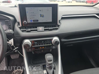 2025 Toyota RAV4 LE - miniatura 11