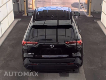 2025 Toyota RAV4 LE - miniatura 5