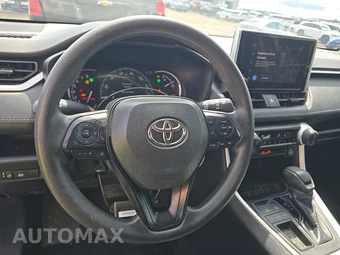 2025 Toyota RAV4 LE - miniatura 10