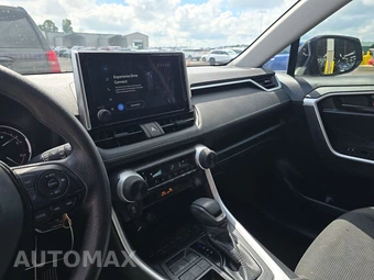 2025 Toyota RAV4 LE - miniatura 11