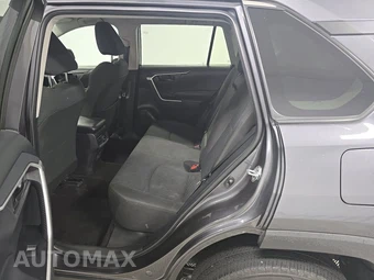 2025 Toyota RAV4 LE - miniatura 13