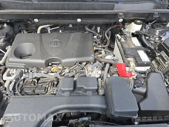 2025 Toyota RAV4 LE - miniatura 15