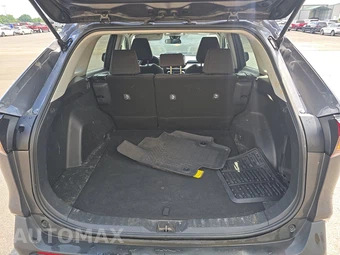 2025 Toyota RAV4 LE - miniatura 16