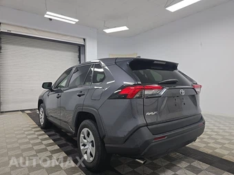 2025 Toyota RAV4 LE - miniatura 6