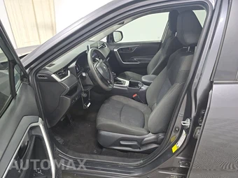2025 Toyota RAV4 LE - miniatura 7