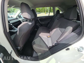 2025 Toyota RAV4 LE - miniatura 13