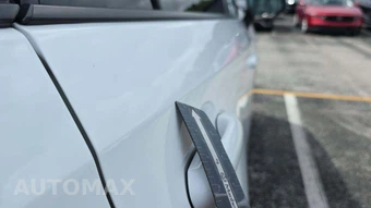 2025 Toyota RAV4 LE - miniatura 25