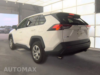 2025 Toyota RAV4 LE - miniatura 6