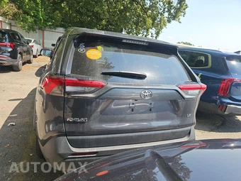 2025 Toyota RAV4 LE - miniatura 5