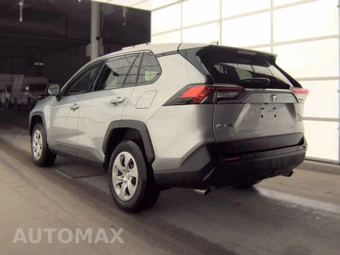 2025 Toyota RAV4 LE - miniatura 6
