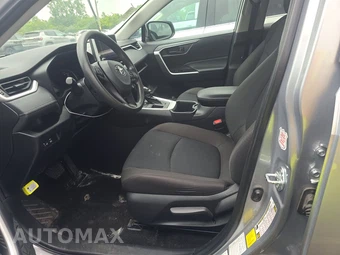 2025 Toyota RAV4 LE - miniatura 7