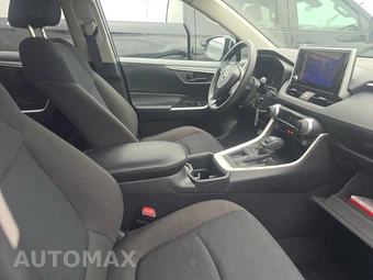 2025 Toyota RAV4 LE - miniatura 8