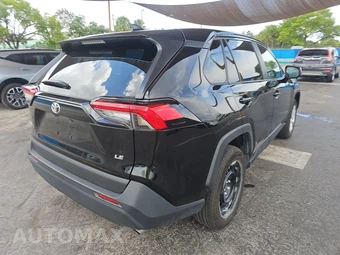 2025 Toyota RAV4 LE - miniatura 4