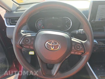 2025 Toyota RAV4 LE - miniatura 10