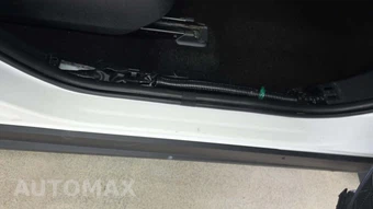 2025 Toyota RAV4 LE - miniatura 24