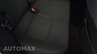 2025 Toyota RAV4 LE - miniatura 26