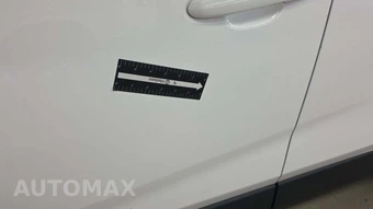 2025 Toyota RAV4 LE - miniatura 35