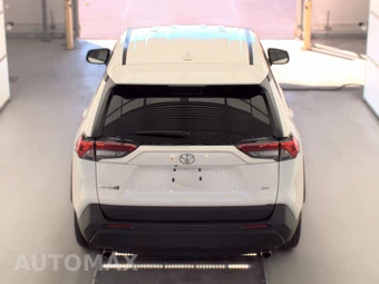 2025 Toyota RAV4 LE - miniatura 5
