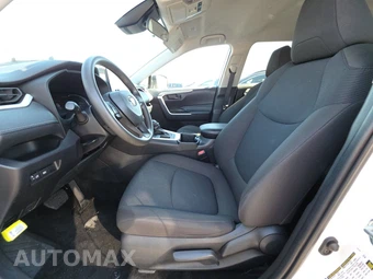 2025 Toyota RAV4 LE - miniatura 7
