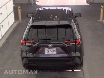 2025 Toyota RAV4 LE - miniatura 5