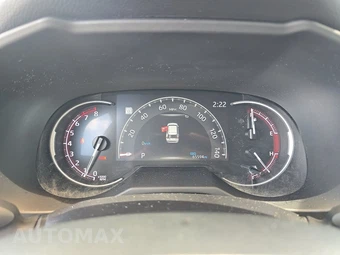 2025 Toyota RAV4 LE - miniatura 12