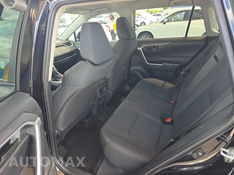 2025 Toyota RAV4 LE - miniatura 13