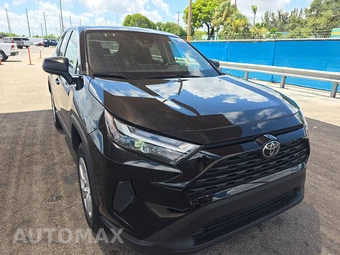 2025 Toyota RAV4 LE - miniatura 3