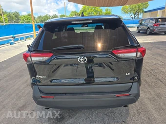 2025 Toyota RAV4 LE - miniatura 5